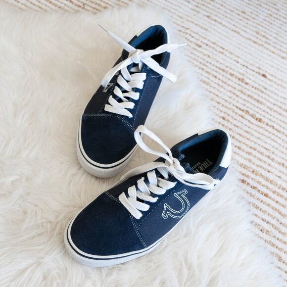 NEW! True Religion Sneakers Size 9 Blue Suede Low Tops Horseshoe - Picture 1 of 7